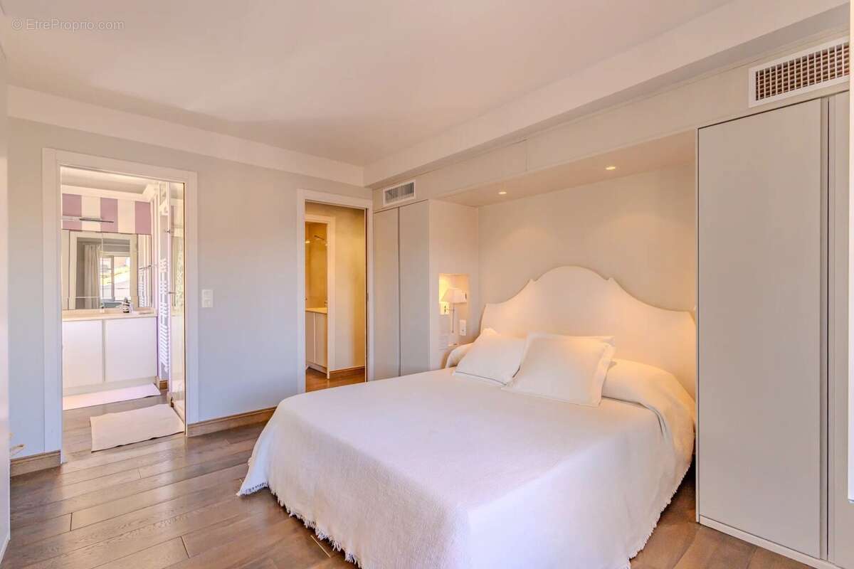 Appartement à SAINT-TROPEZ