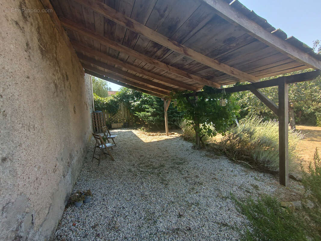 Maison à PLEUVILLE
