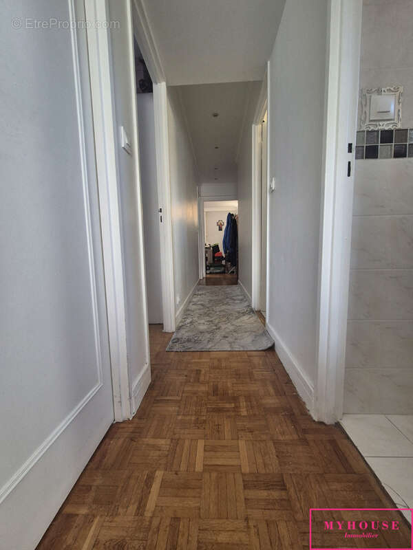 Quartier metro appartement 4 pieces 74m2 - photo 4