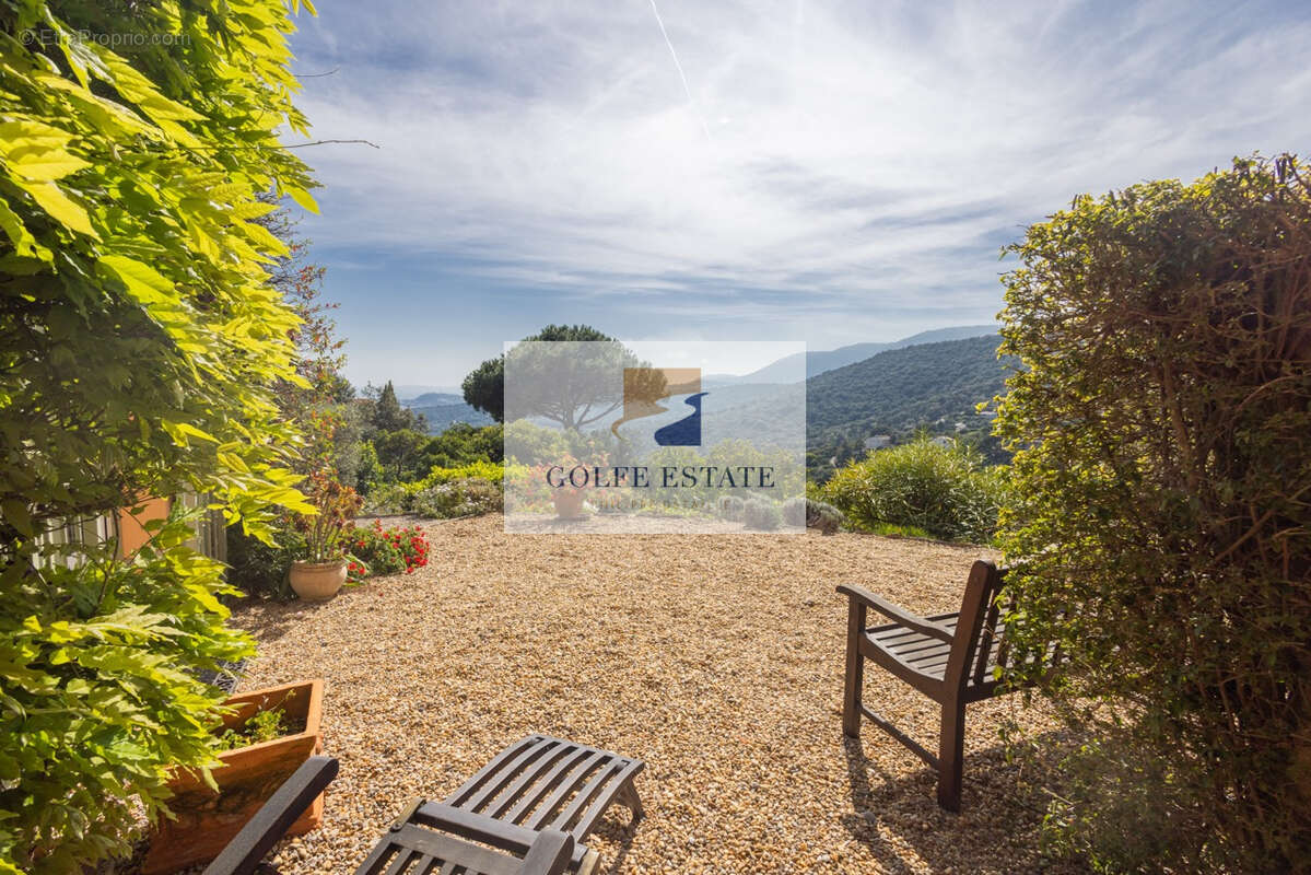 Maison à LA CROIX-VALMER