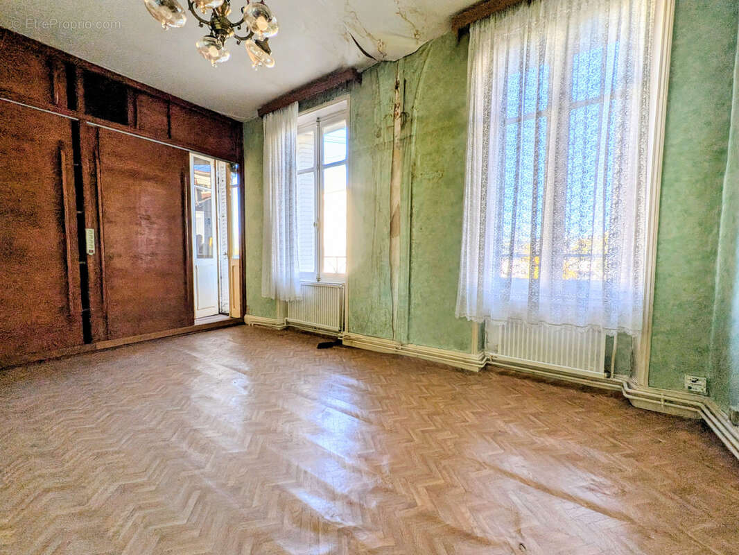 Maison à JARVILLE-LA-MALGRANGE