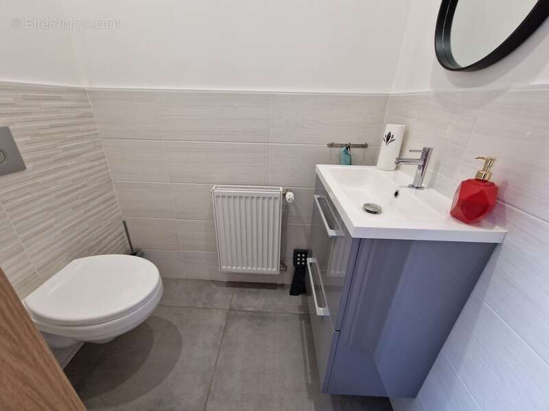 Maison à NEUFCHATEAU