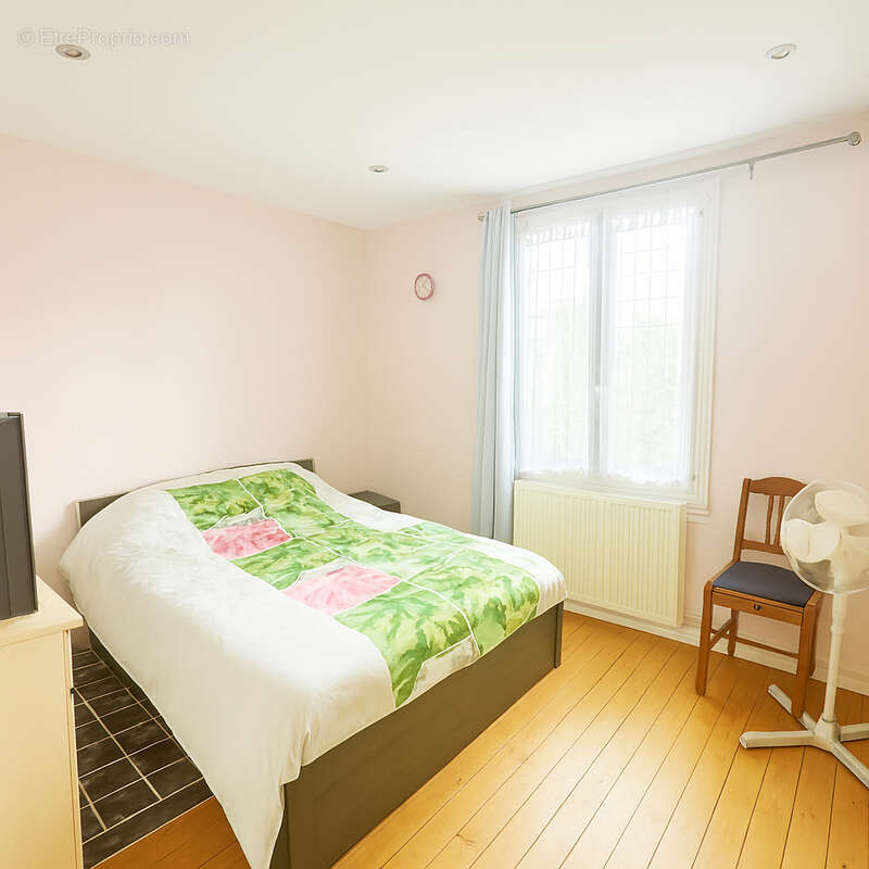 Maison à SAINTE-GENEVIEVE