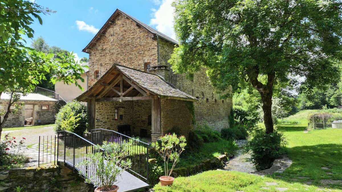 Maison à SALMIECH