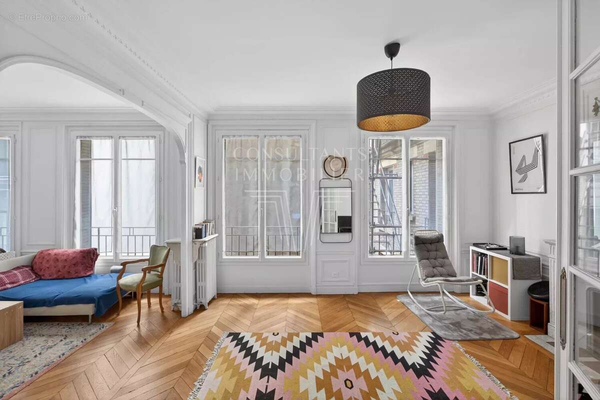 Appartement à PARIS-17E