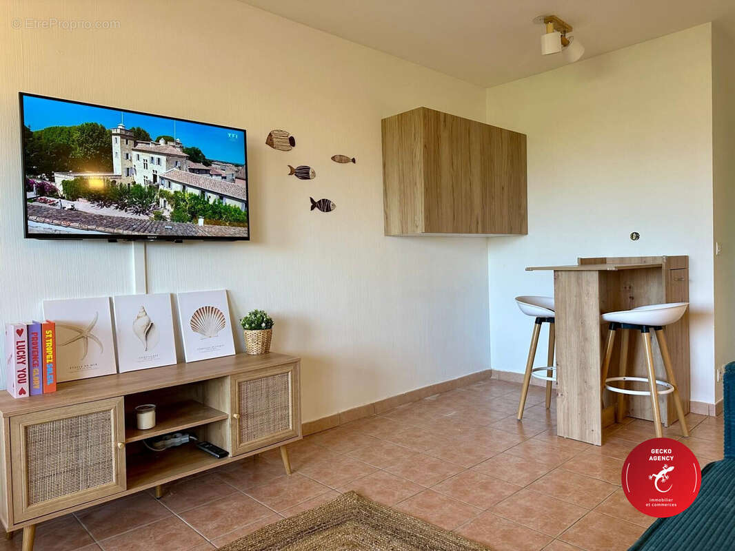 Appartement à ROQUEBRUNE-SUR-ARGENS