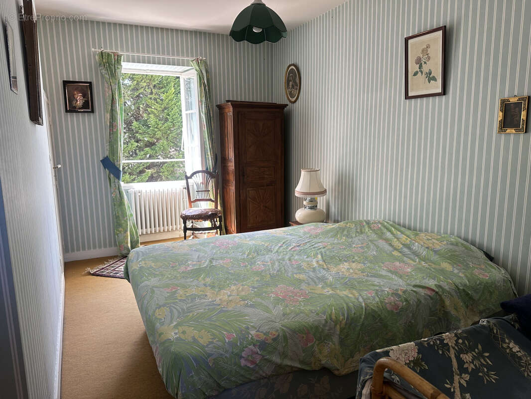 Maison à SAINT-ROMAIN-DE-BENET