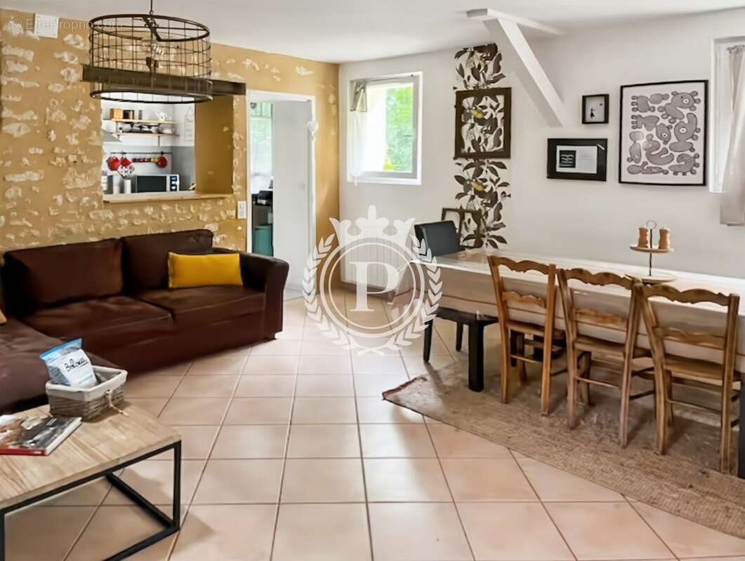Maison à VICHERES
