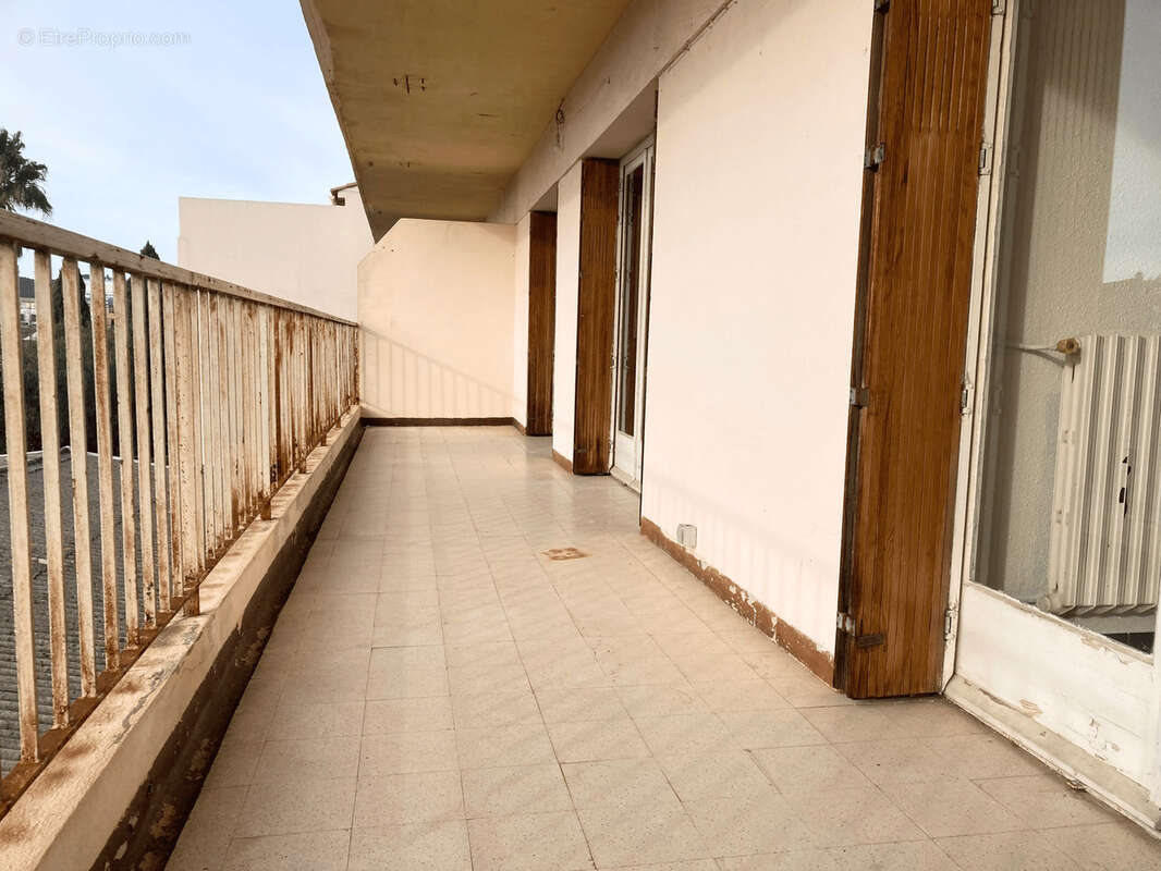 Appartement à HYERES