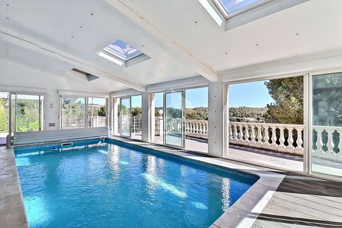 Maison à ENSUES-LA-REDONNE