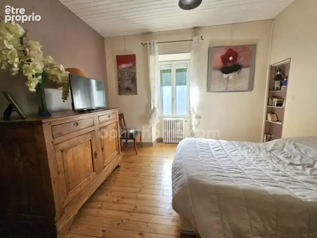 Coup de cœur à Nersac — Demeure de charme de 244 m² et 5 chambres, aux prestations haut de gamme. 10 pièces NERSAC (16) - photo 13