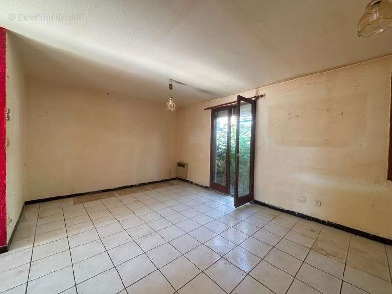 Maison à rénover à vendre 3 pièces LA CRAU (83). LOTISSEMENT LES ARQUETS - photo 15
