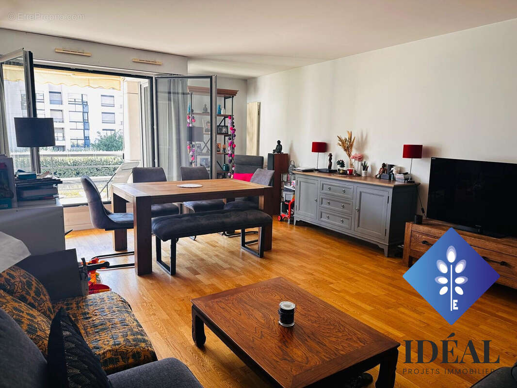 Appartement 98 m² à Charenton-Le-Pont  - photo 2
