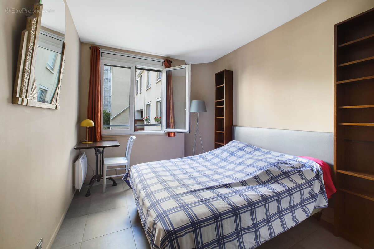 Appartement à PARIS-10E