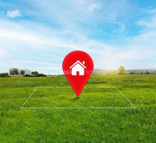 Terrain à FREVILLE-DU-GATINAIS