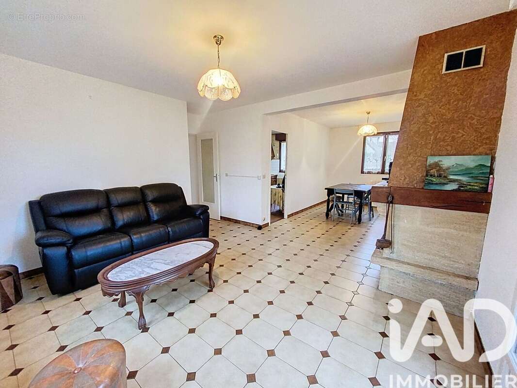 Photo 3 - Maison à BRIE-COMTE-ROBERT