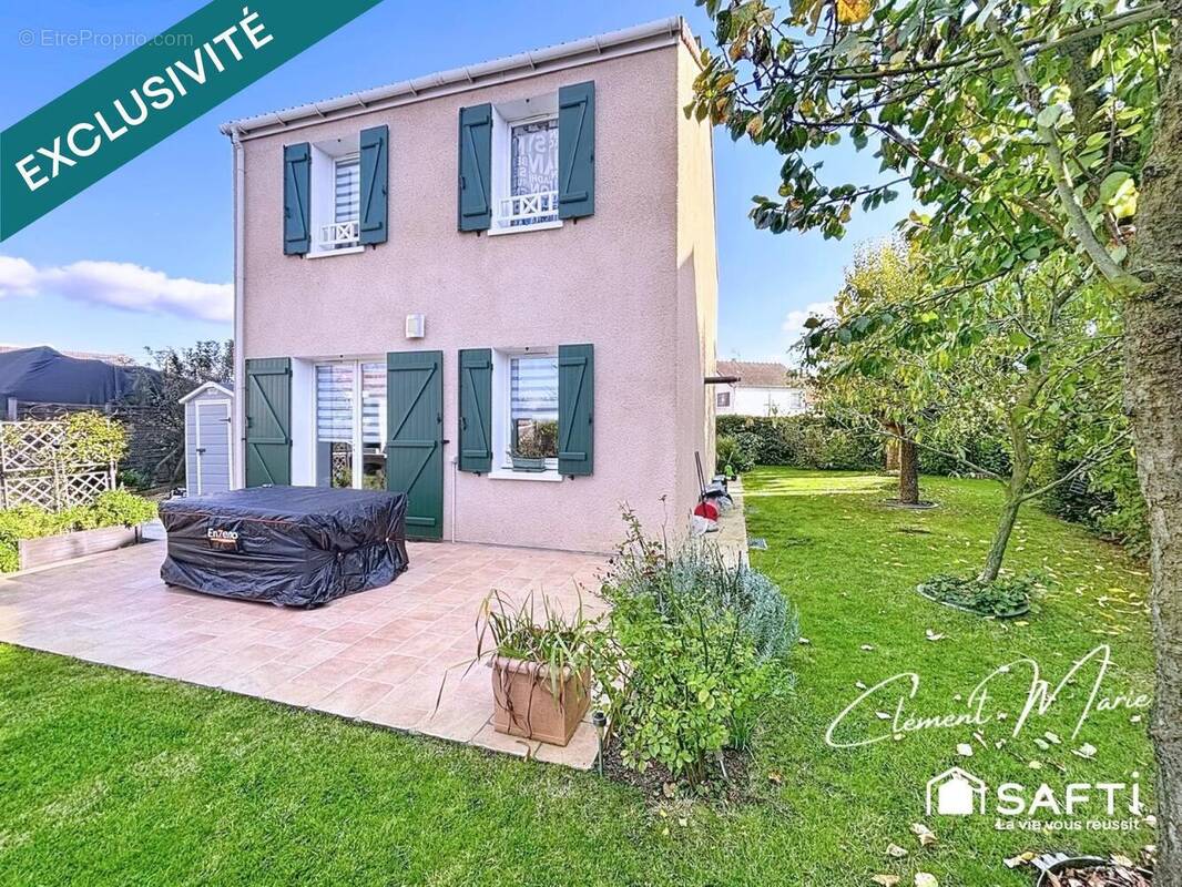 Photo 1 - Maison à BRIE-COMTE-ROBERT