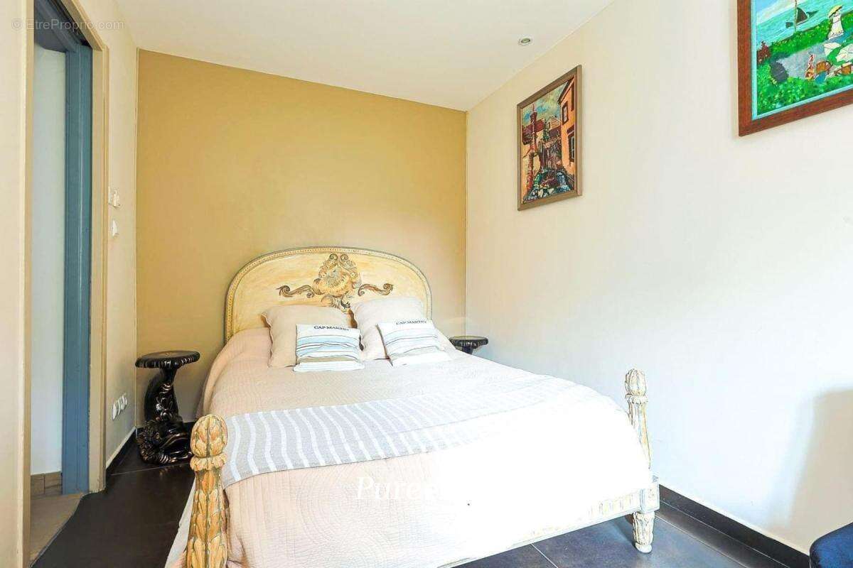 Maison/Villa T4 de 140 m2 à Évenos 83330 - photo 11