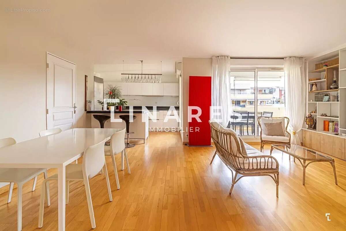 Appartement à MARSEILLE-8E