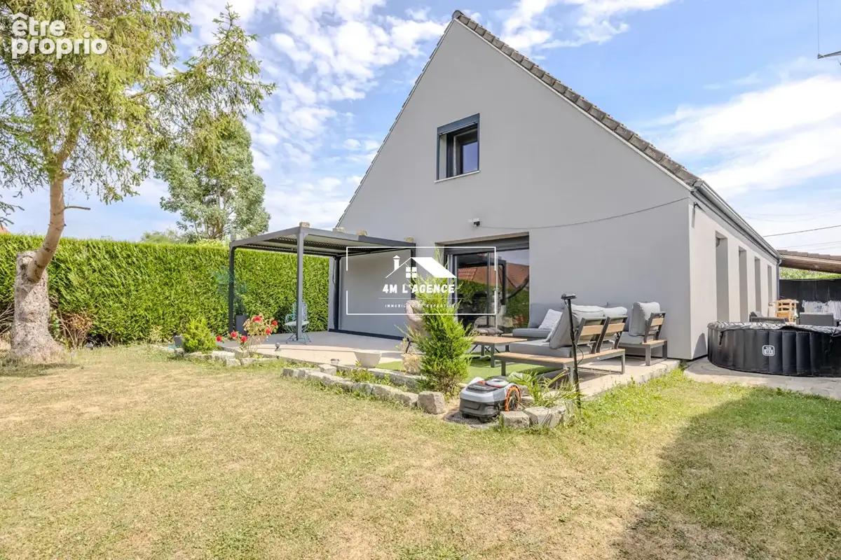 Photo Maison à Ennevelin au prix de 453 800€