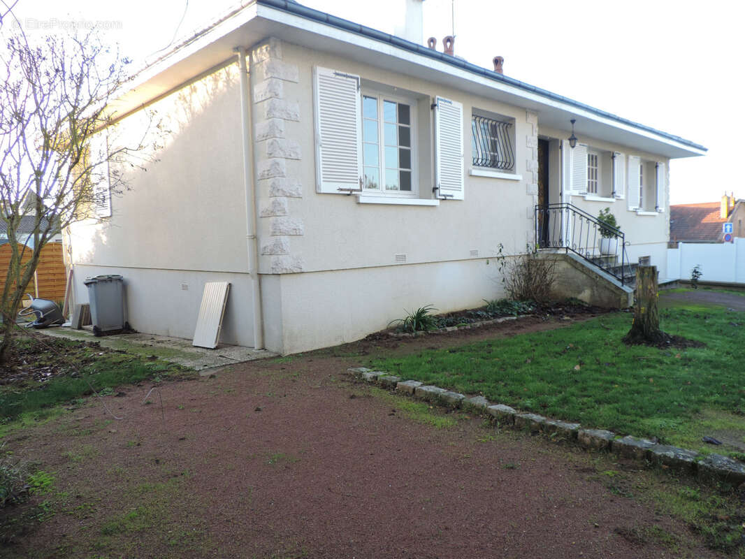 Maison à THOUARS