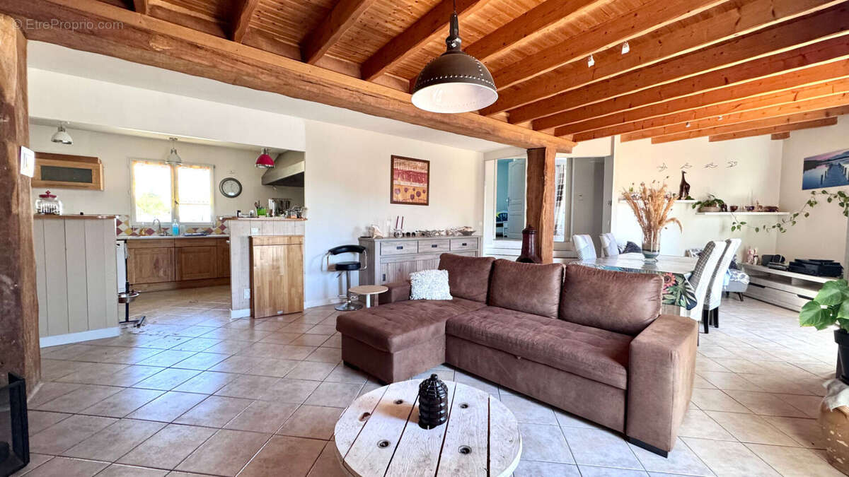 Maison type 4/5 Campagne Rochelaise 131 m2 hab + Grand garage - photo 10