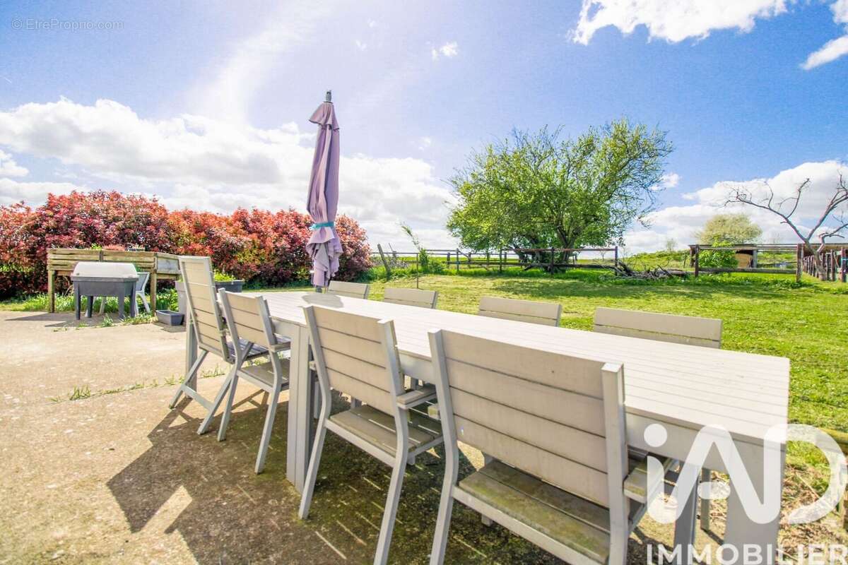 Maison 150 m² à Abbeville-La-Riviere  - photo 2
