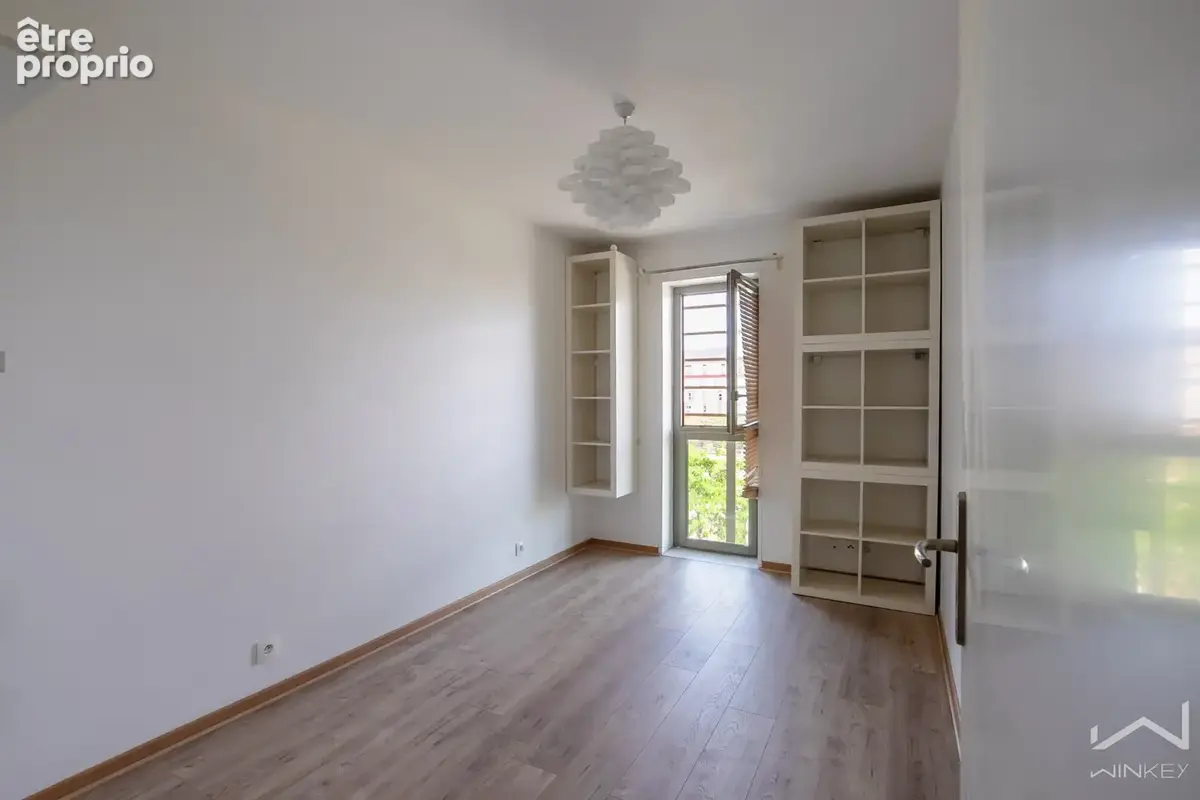 Nanterre Chemin de l'Île — Duplex lumineux 3 pièces — 67,52 m2 — Loggia — Parking - photo 6