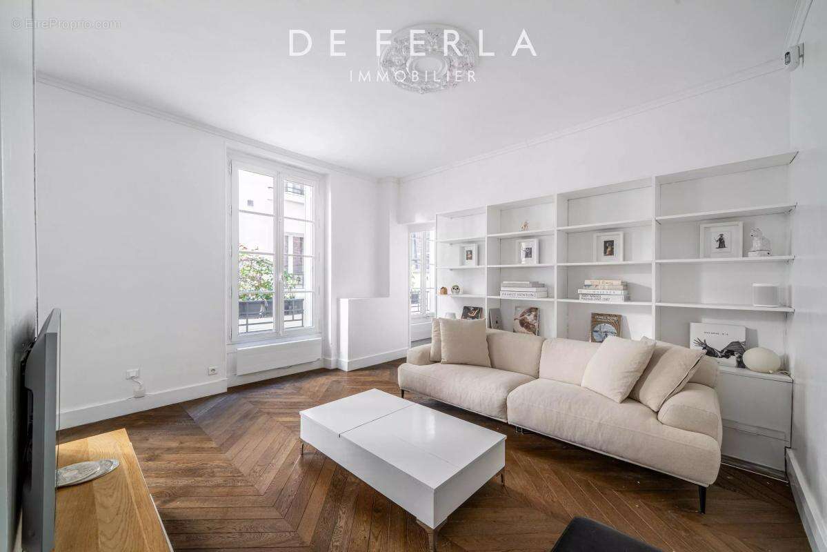 Appartement à PARIS-5E