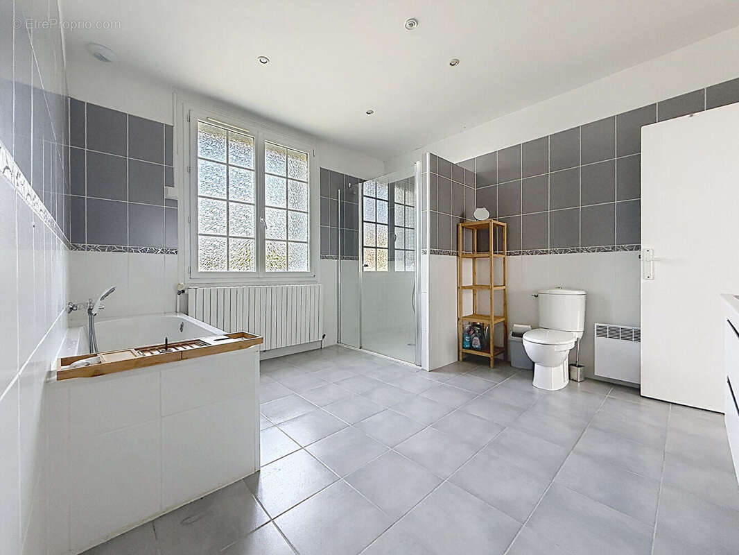 EXCLUSIVITE - CAEN NORD - Maison avec 5 chambres - photo 11