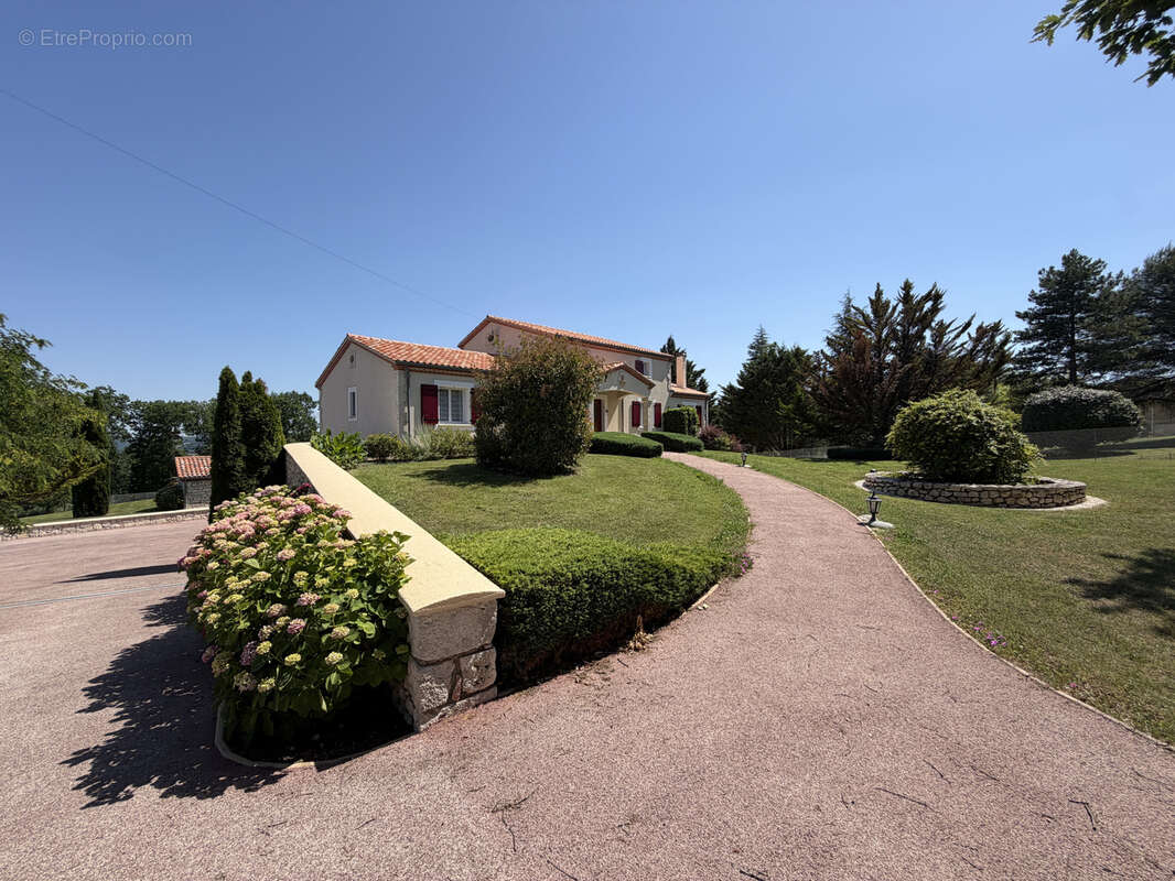 Maison à HAUTEFAGE-LA-TOUR