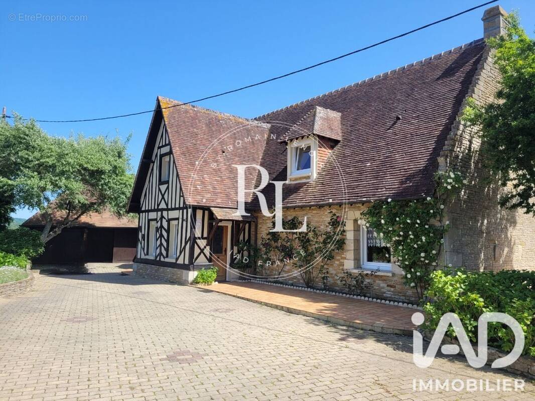 Maison 150 m² à Varaville  - photo 1