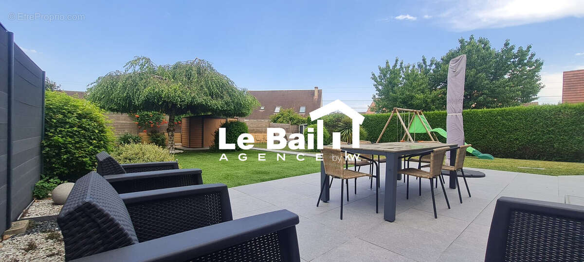 Maison 180 m² à Osny  - photo 2