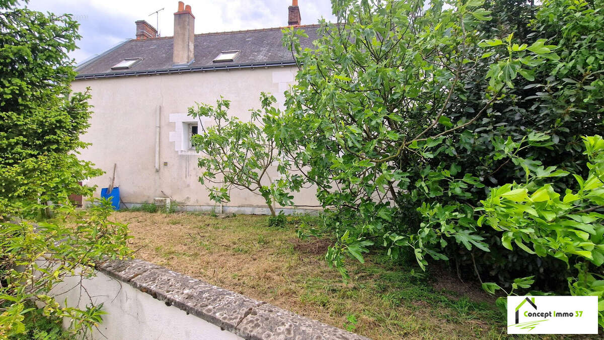 Maison à LA VILLE-AUX-DAMES