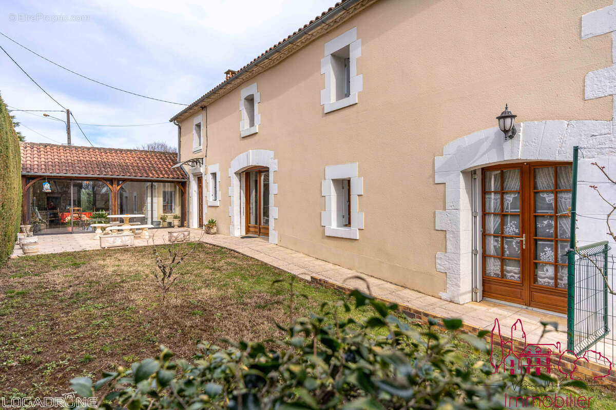 Maison à VILLAMBLARD