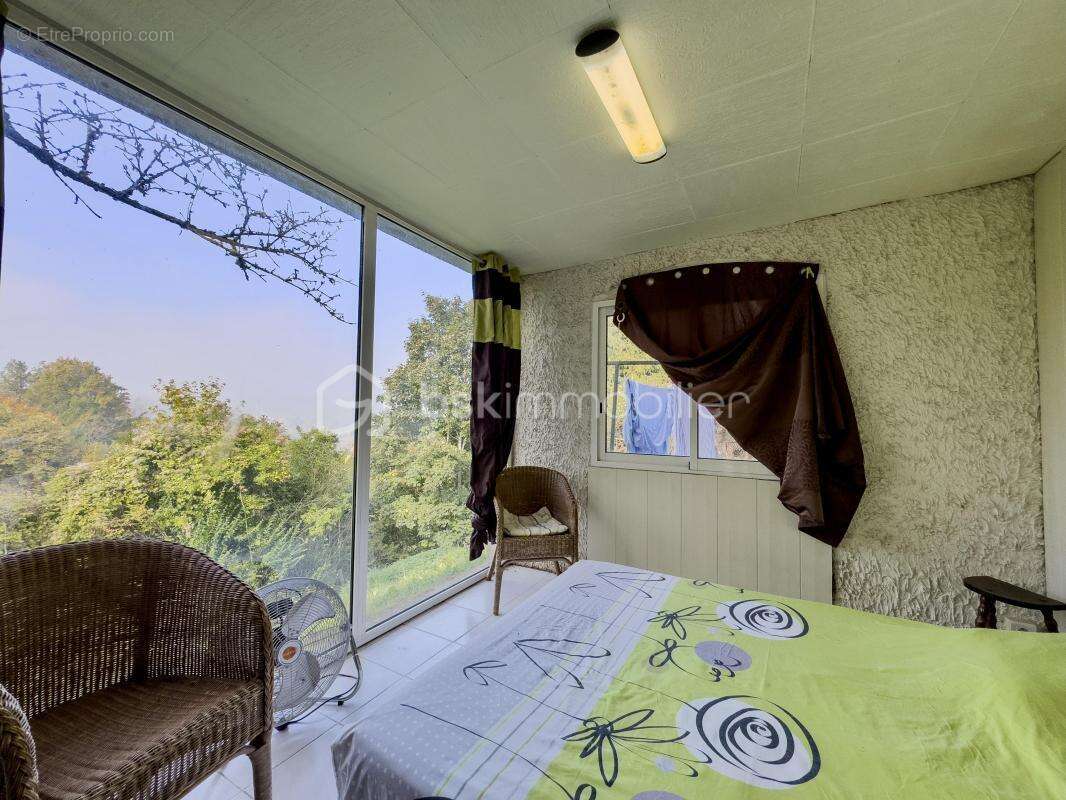 Villa 200 m² – Piscine à débordement – Terrain 2 500 m² – Aucun vis-à-vis - photo 14
