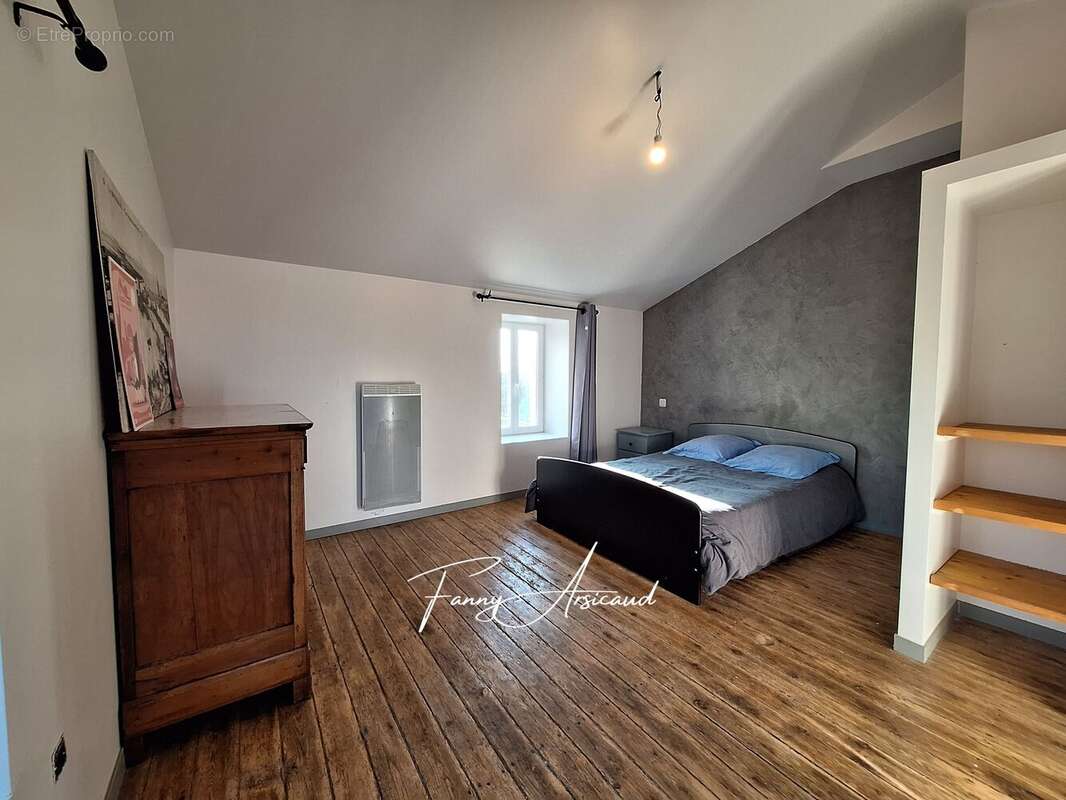 Maison à PUYRAVAULT