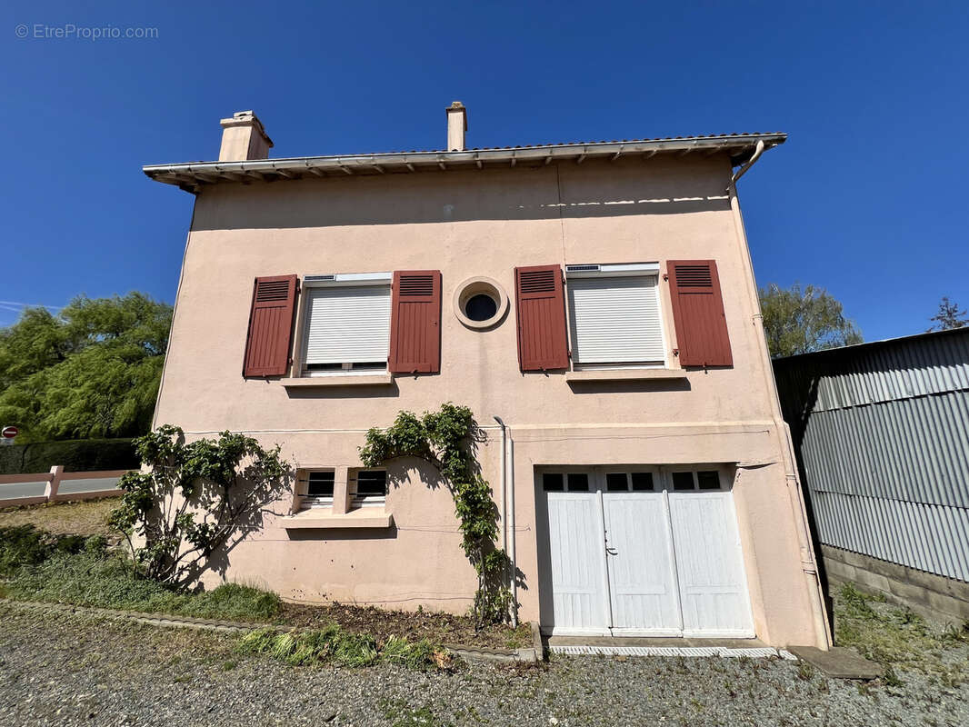 Maison 3 chambres avec grand hangar de stockage - photo 3