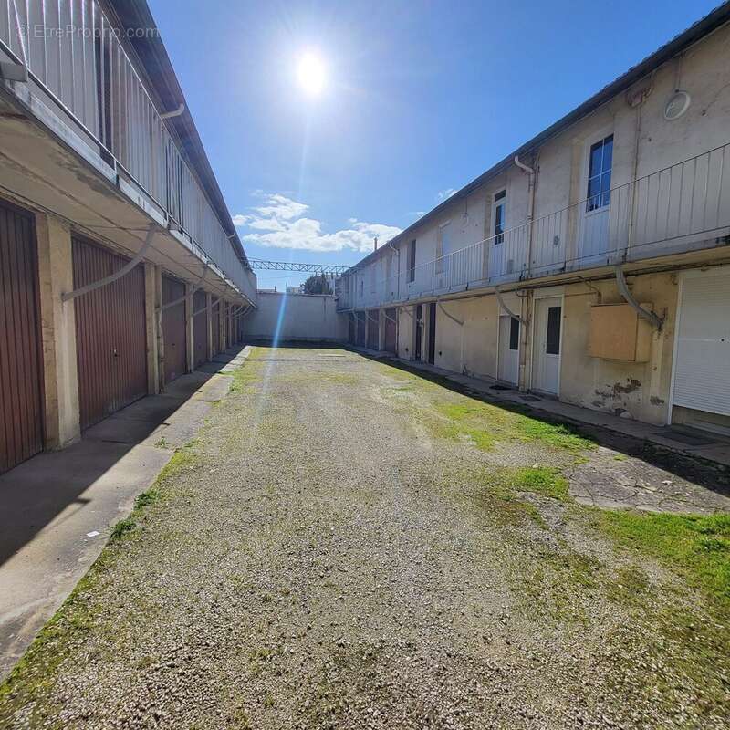 Parking à CHALON-SUR-SAONE