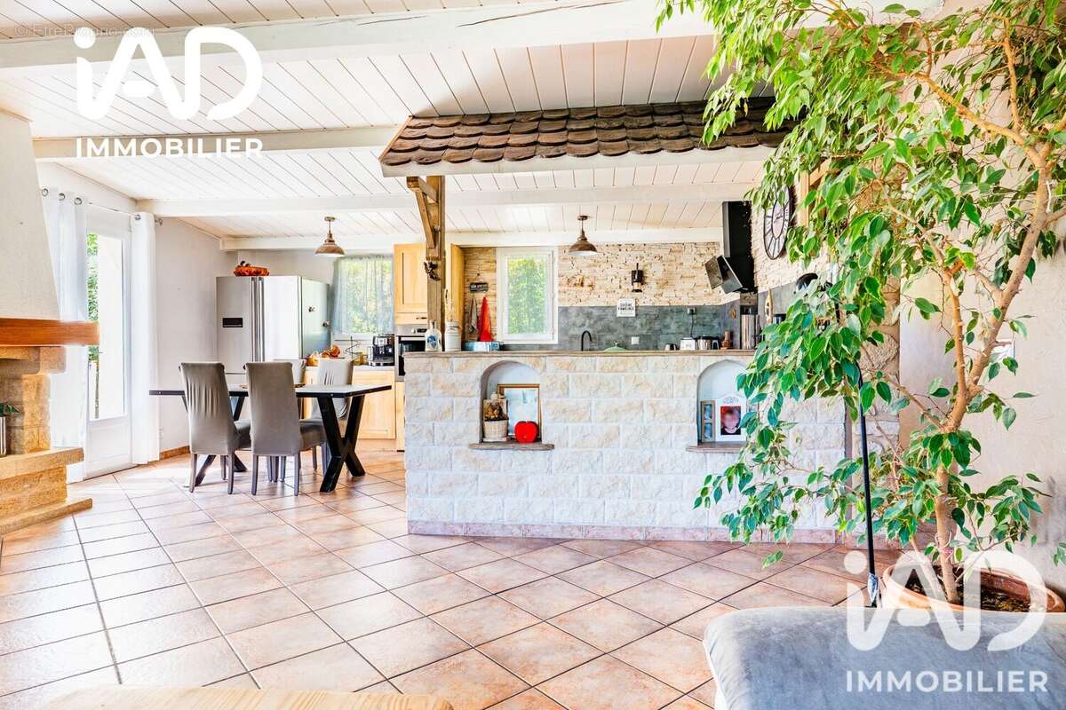 Photo 2 - Maison à LA SAULCE