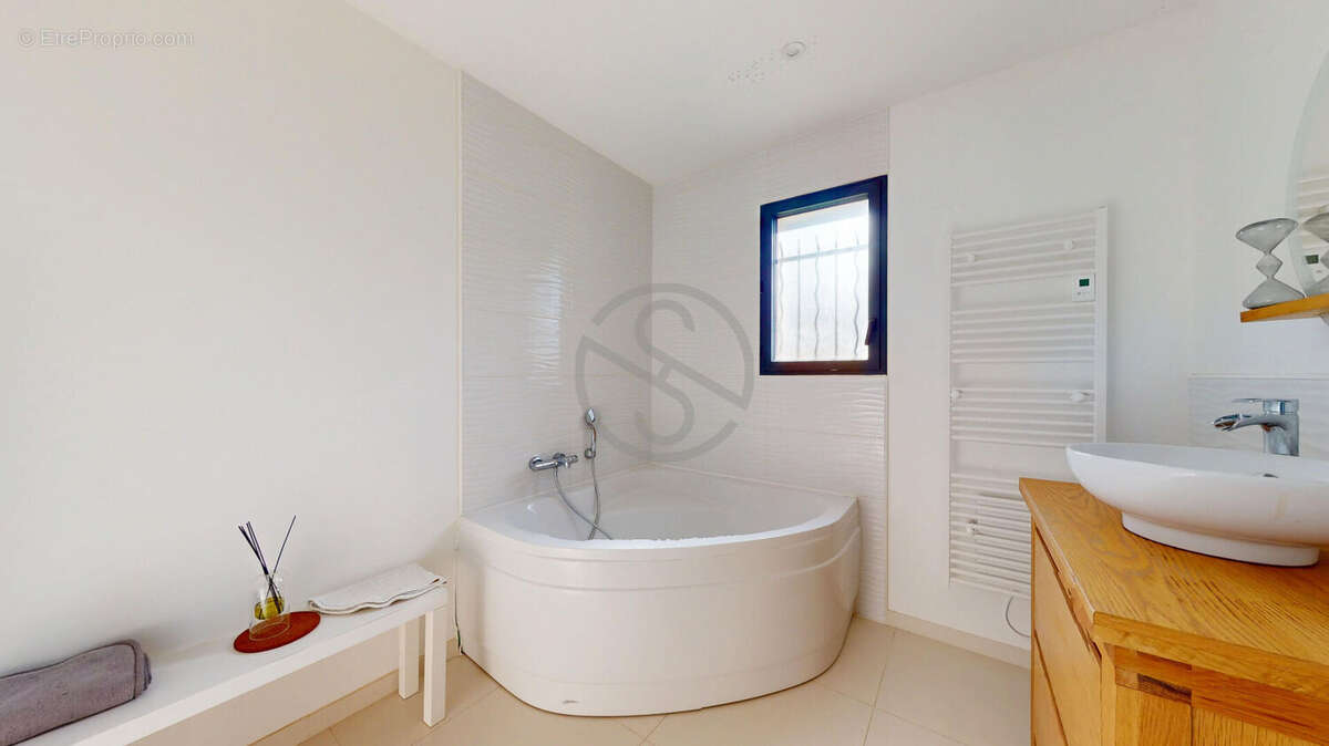 Belle villa contemporaine avec magnifique vue ! - photo 11