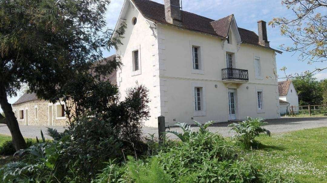 Maison à LAMONZIE-SAINT-MARTIN