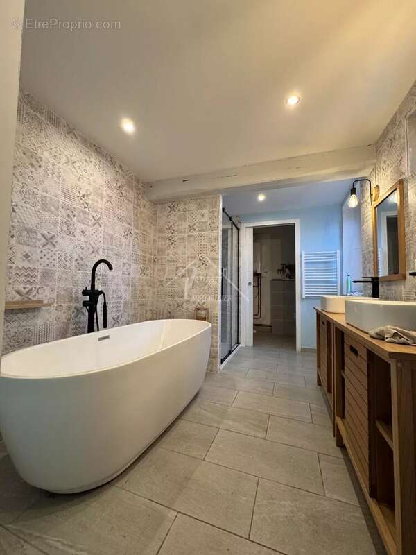 Maison à GANNAY-SUR-LOIRE