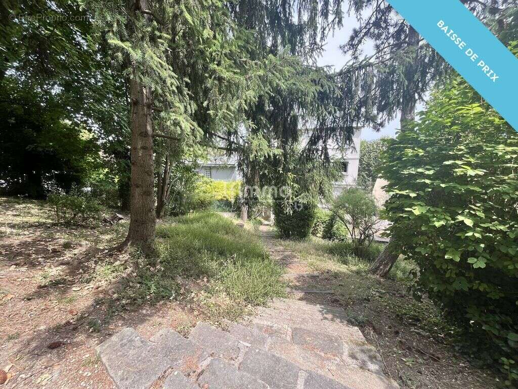 Appartement à LE PERREUX-SUR-MARNE