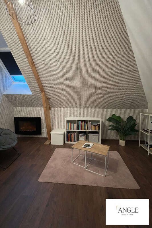 Maison à GESNES-LE-GANDELIN