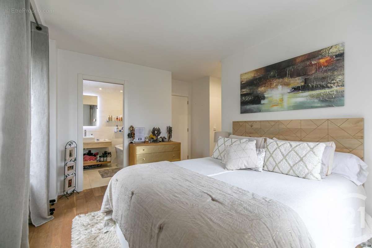 Maison à SAINT-MAUR-DES-FOSSES