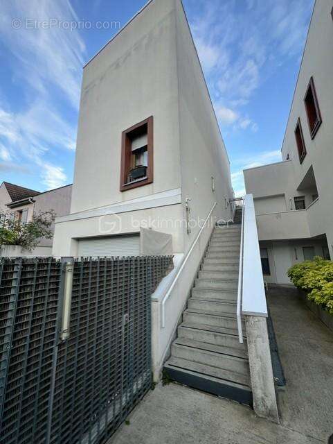 Appartement de type 2, 42m2 habitable avec terrasse privative + parking - photo 17