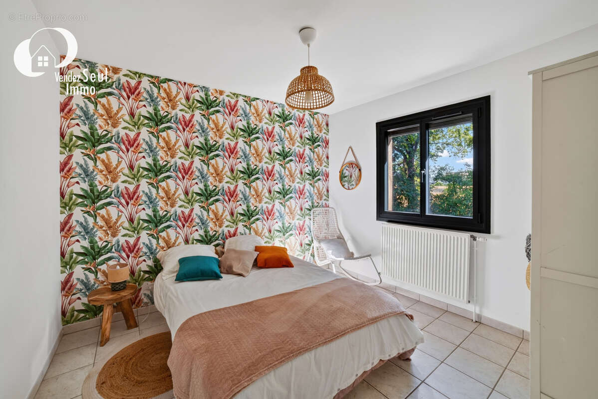 Maison  4 pièces sur terrain 990 m2 avec piscine - photo 8