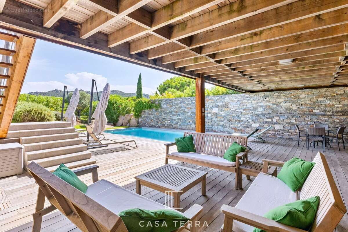 Maison à PORTO-VECCHIO