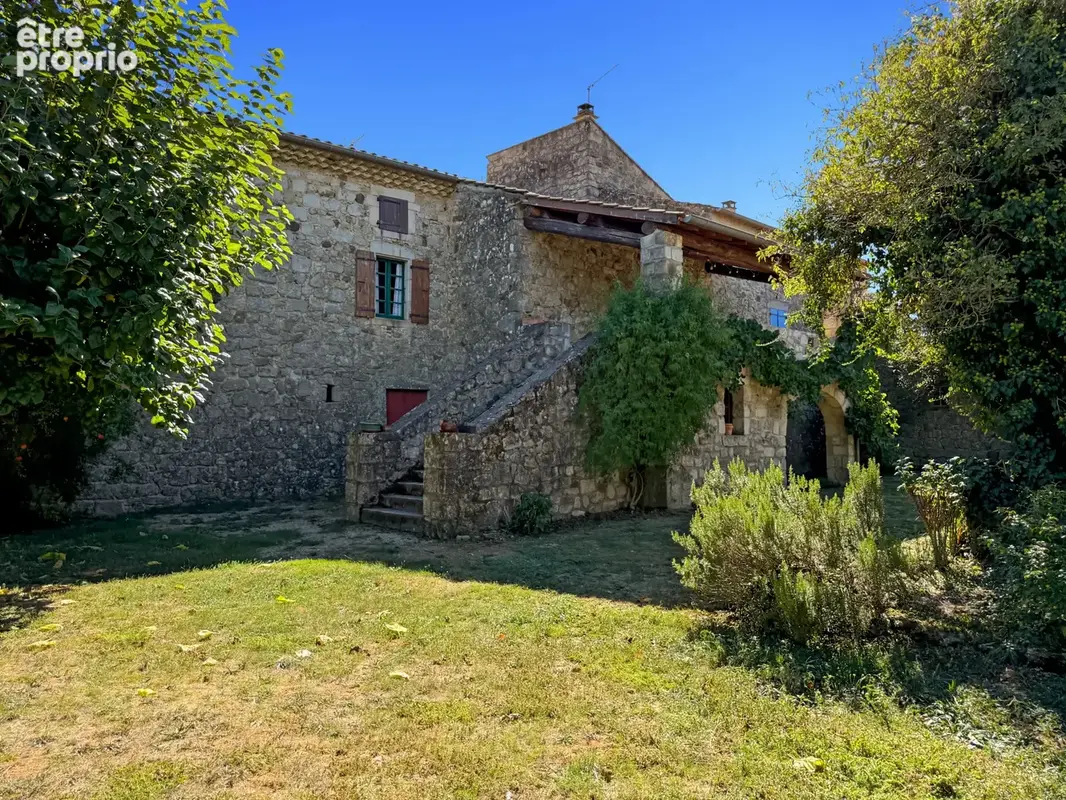 Authentique Maison de Famille Ardéchoise en Pierre   5 Chambres   Terrain Arboré Constructible   Caves Voûtées - photo 3